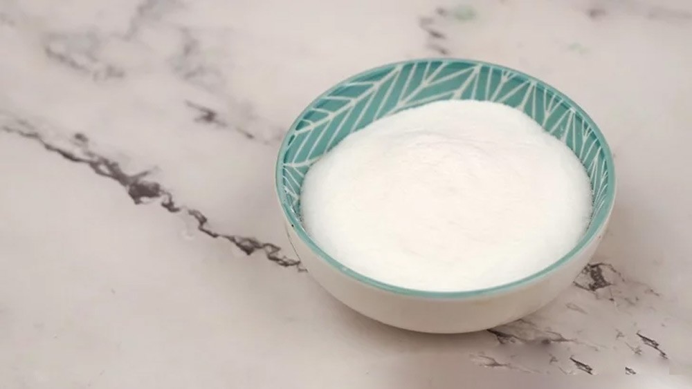 از بین بردن خط و خش گوشی با پودر تالک