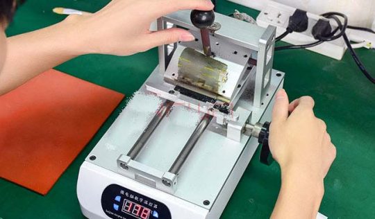 آموزش تعویض گلس شکسته آیفون 8 اپل