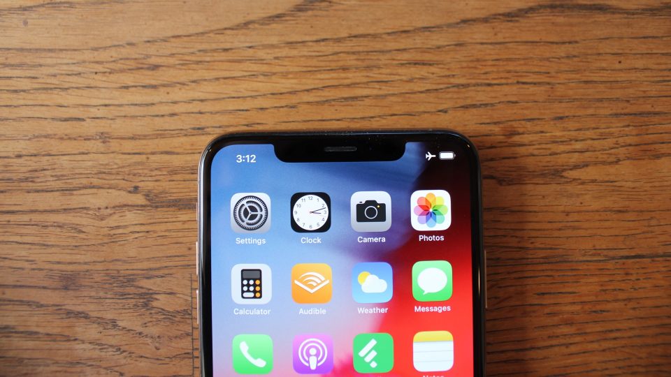 ناچ و نسبت صفحه نمایش به بدنه iPhone XS Max