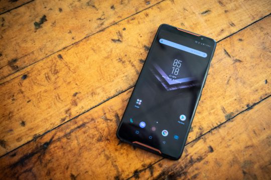 مروری بر گوشی های گیمینگ حرفه ای _ Asus ROG