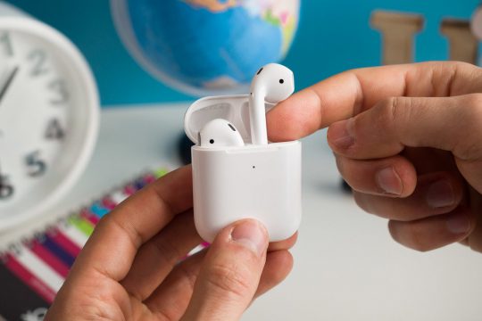 Apple AirPods 3 امسال با یک ویژگی جالب و جدید پا به بازار می گذارد