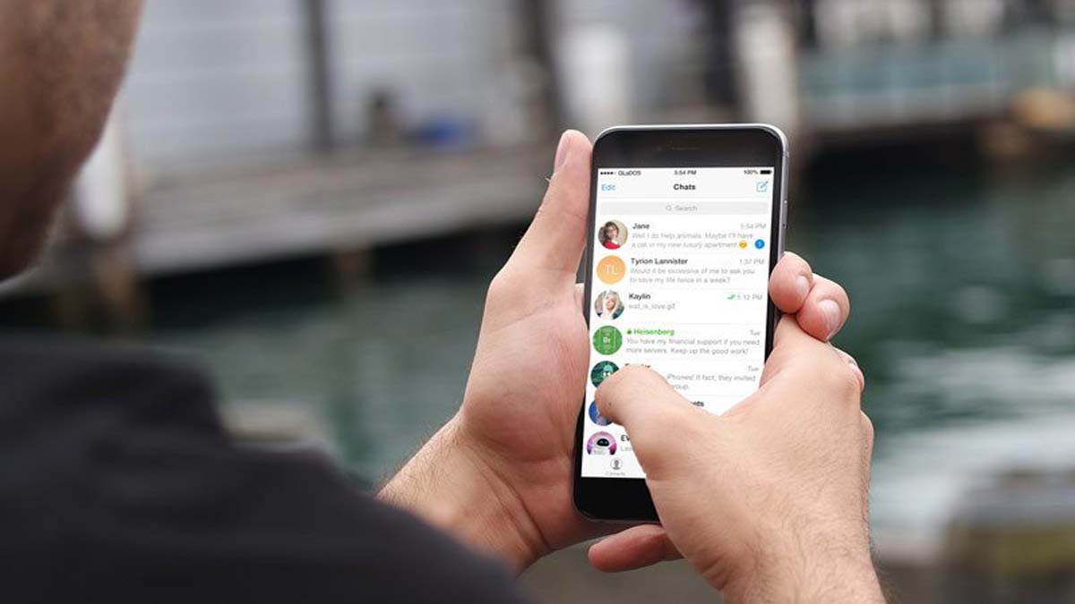 کامنت در کانال تلگرام با ربات AnyComBot