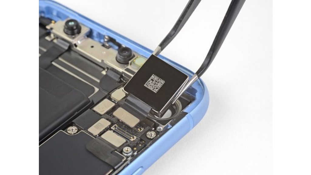 آموزش تعویض دوربین عقب آیفون XR