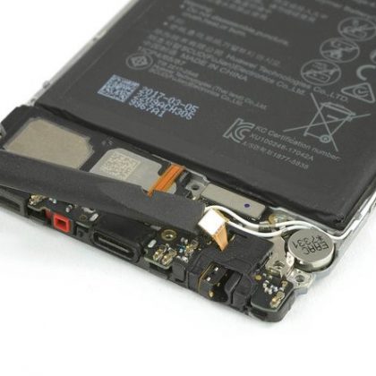 جک هدفون در هواوی P10 Plus جک هدفون در هواوی P10 Plus