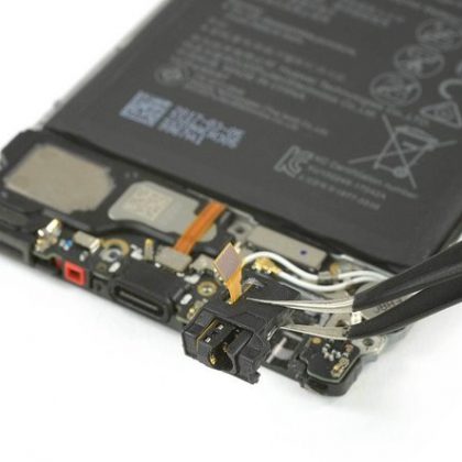 جک هدفون در هواوی P10 Plus جک هدفون در هواوی P10 Plus
