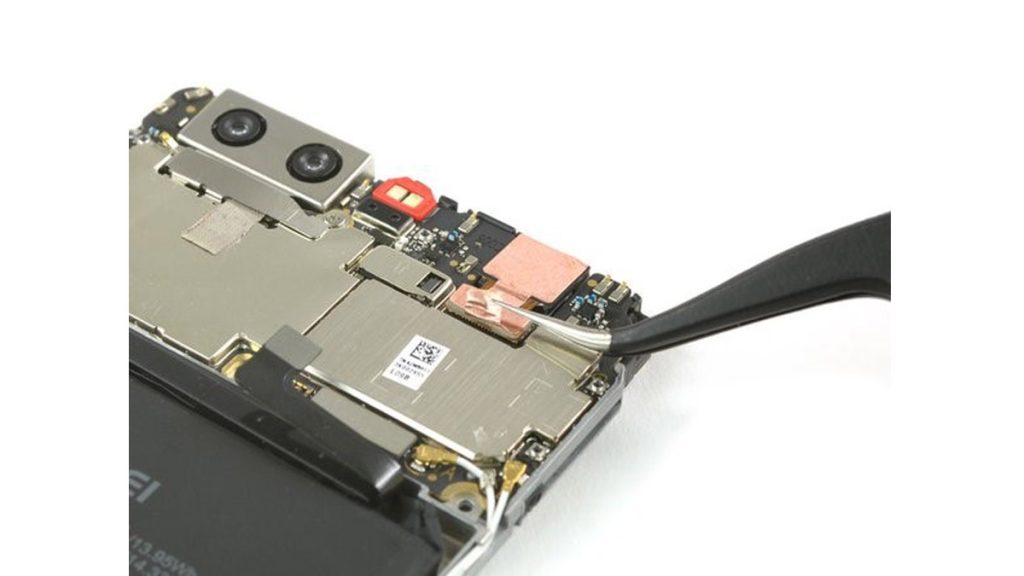 آموزش تعویض دوربین جلو هواوی P10 Plus