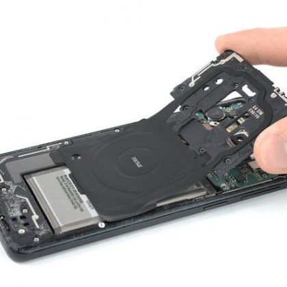 کاور را بردارید درسامسونگ گلکسی S9 Plus
