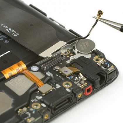 کابل منعطف اصلی را جدا کنید در هواوی P10