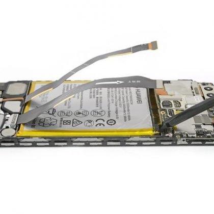 باتری را بردارید در هواوی P9 Plus باتری را بردارید در هواوی P9 Plus