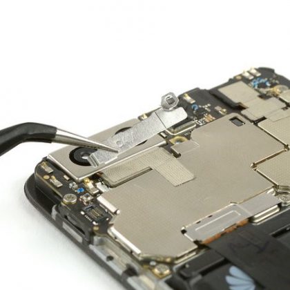 دوربین عقب را بردارید