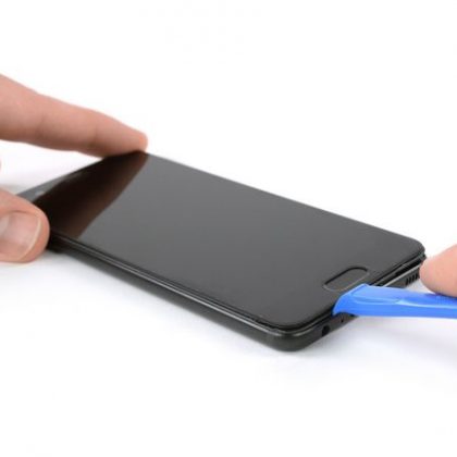 صفحه نمایش را از قاب جدا کنید درهواوی P10