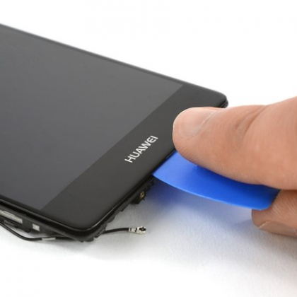 ال سی دی را جدا کنید.