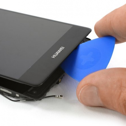 ال سی دی را جدا کنید.