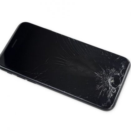 روی صفحه نمایش شکسته را با چسب پهن بپوشانید.