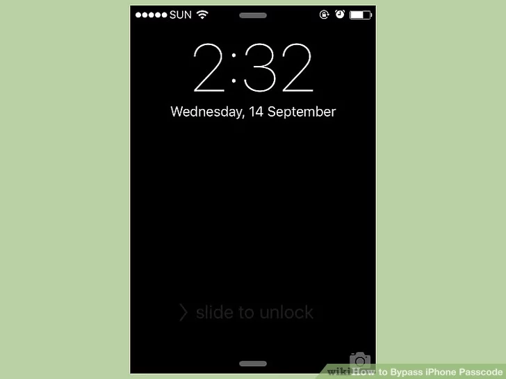 عبارت «Slide to unlock» روی صفحه گوشی خود را به سمت دیگر بکشید