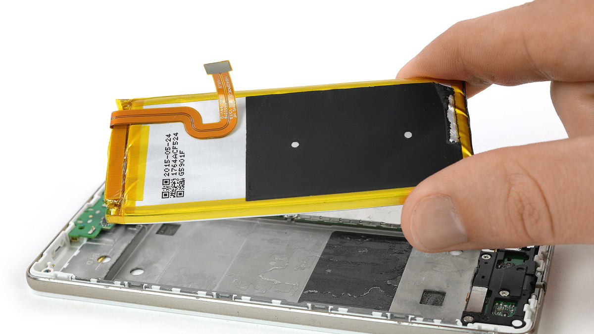 تعویض باتری هواوی P8 lite