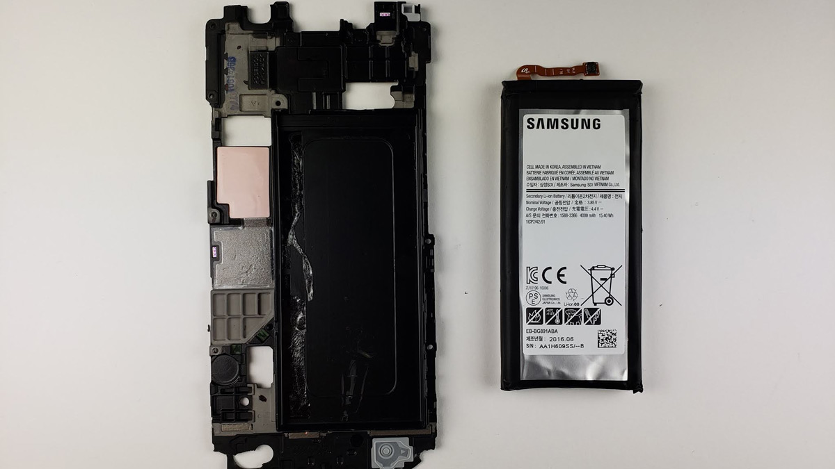 تعویض باتری سامسونگ گلکسی S7 Active