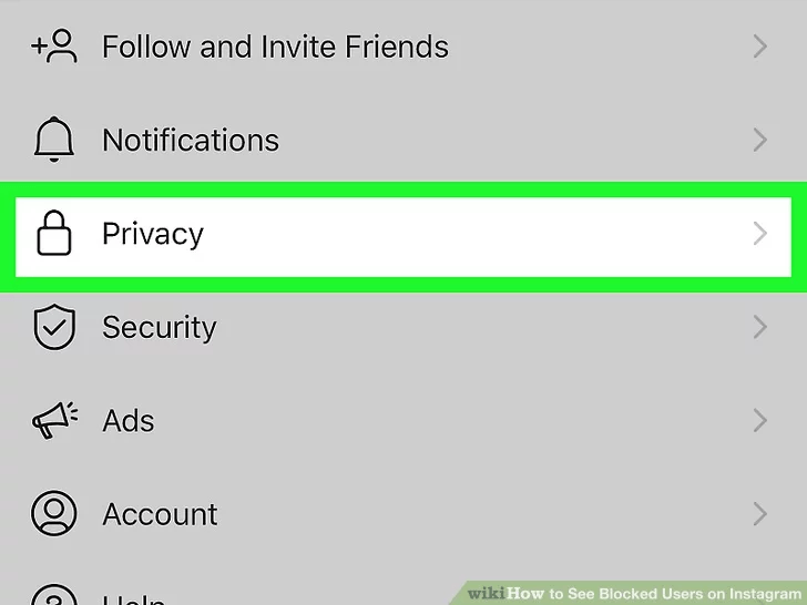 روی گزینه Privacy ضربه بزنید