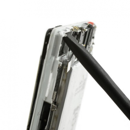 لبه ال سی دی را شل کنید