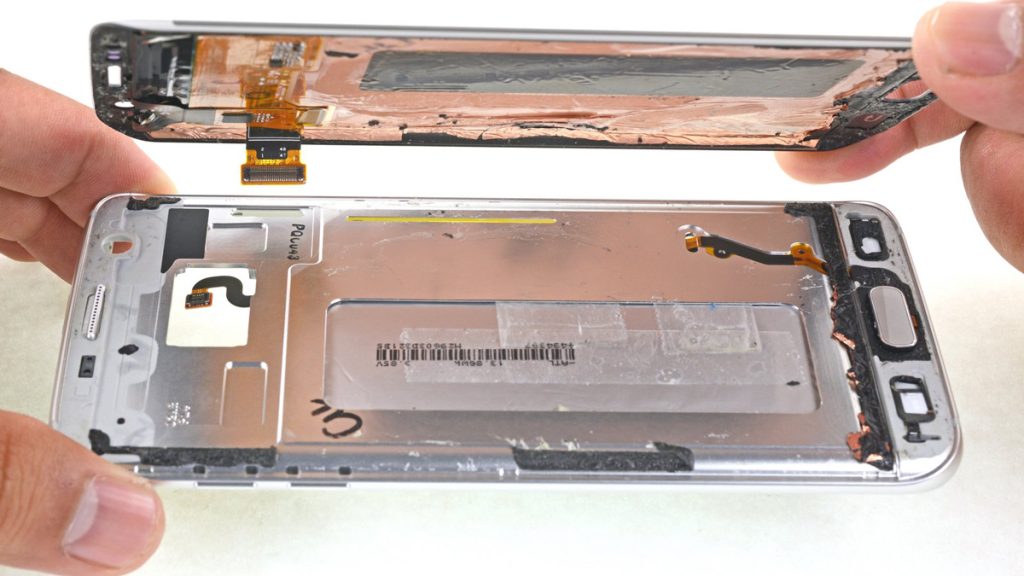 تعویض صفحه نمایش سامسونگ گلکسی S7 Edge