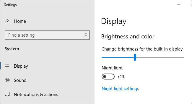 گزینه تنظیم نور در Setting ویندوز 10