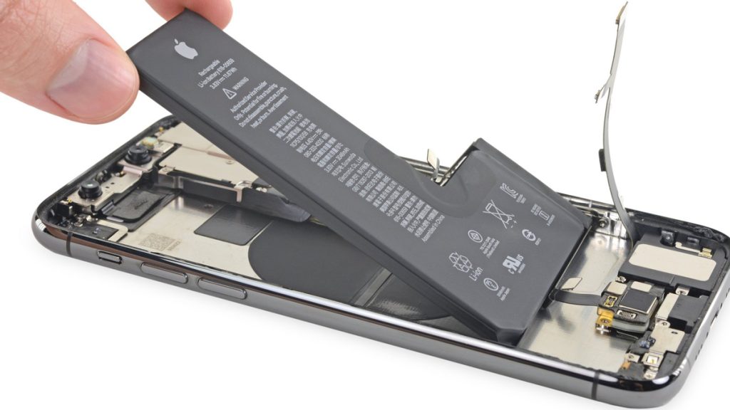 آموزش تعویض باتری آیفون 11 پرو