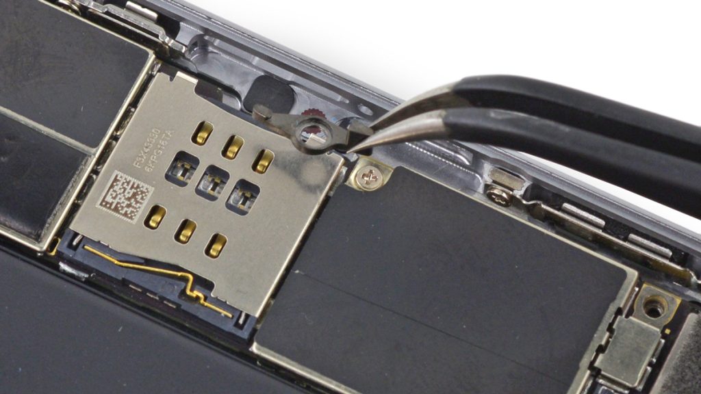 آموزش تعویض اهرم خشاب سیم کارت گوشی آیفون 6 Plus