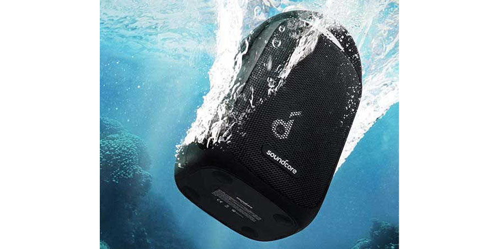 اسپیکر Anker Trance GO دارای استاندارد IPX7 و ضد آب است