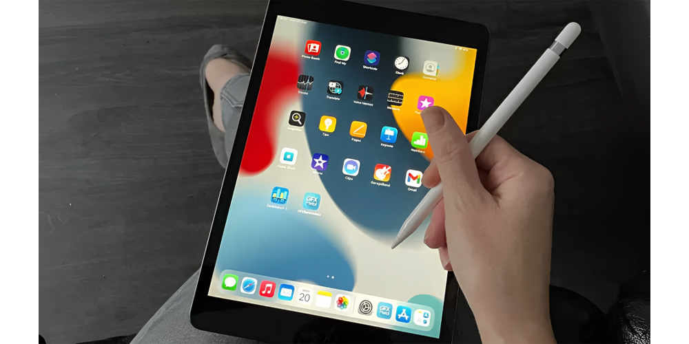 نمایشگر آیپد 10.2 اپل نسخه 2021