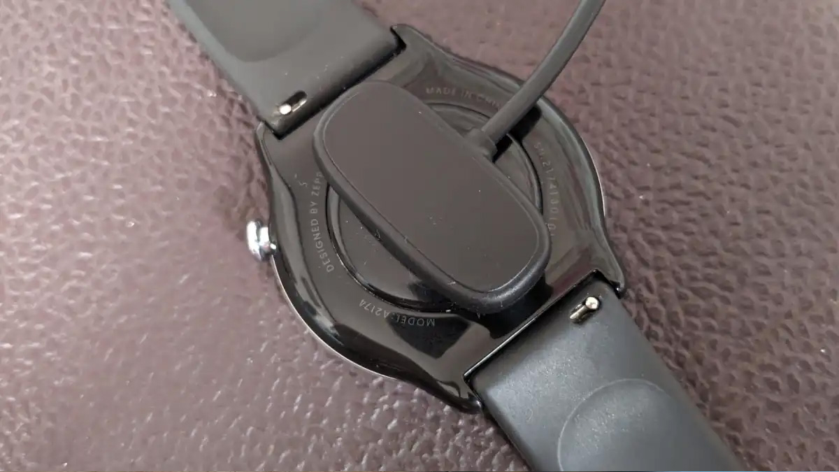 ساعت هوشمند امازفیت شیائومی مدل GTR mini با پایه شارژ اختصاصی 